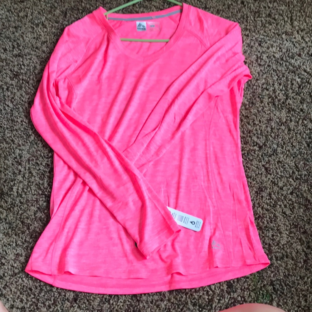 dry fit shirt. never worn has tags.